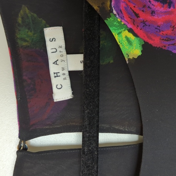 Chaus New York Rose Pleated Sleeve Blouse - Picture 4 of 8